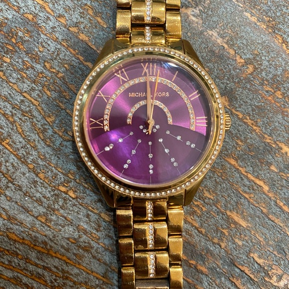 Michael Kors Watch - Picture 7 of 7